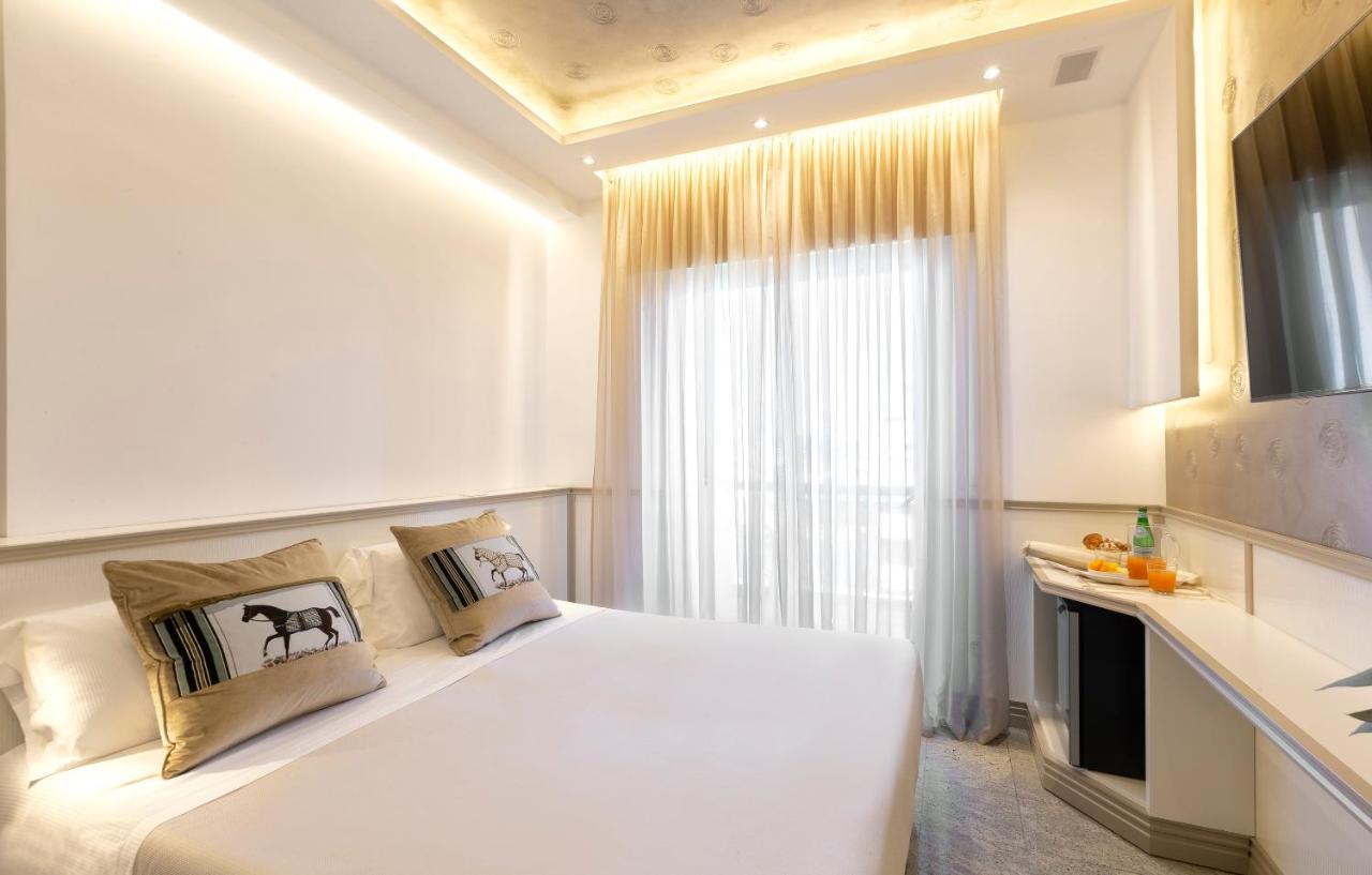 Hotel Feldberg Riccione Luaran gambar