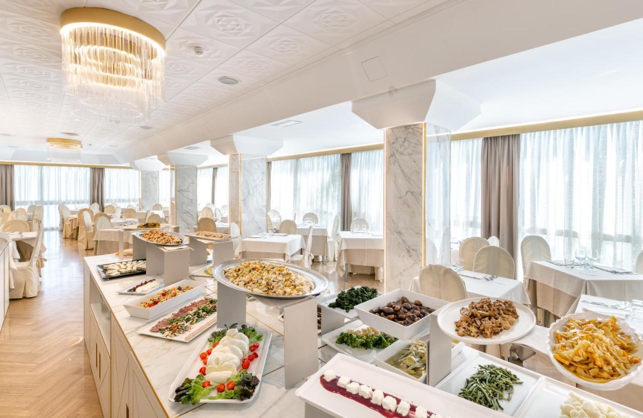 Hotel Feldberg Riccione Luaran gambar