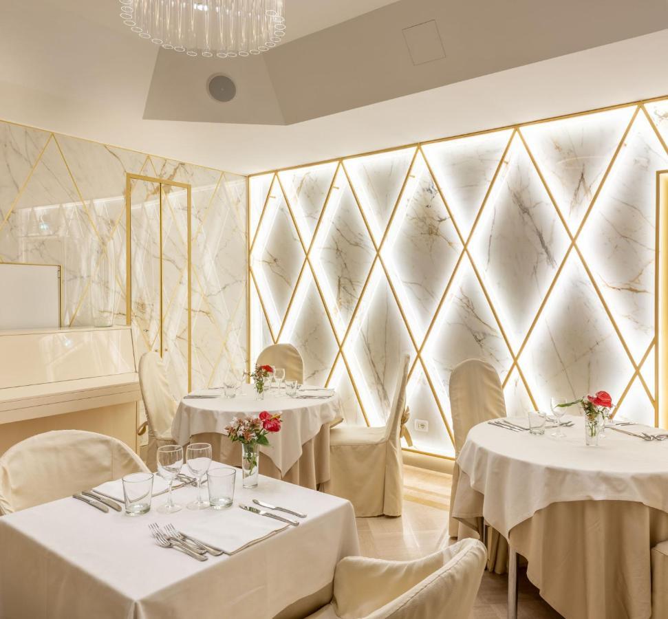 Hotel Feldberg Riccione Luaran gambar
