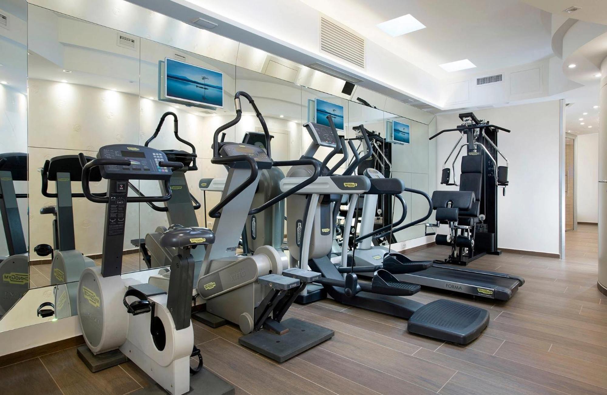 Hotel Feldberg Riccione Luaran gambar